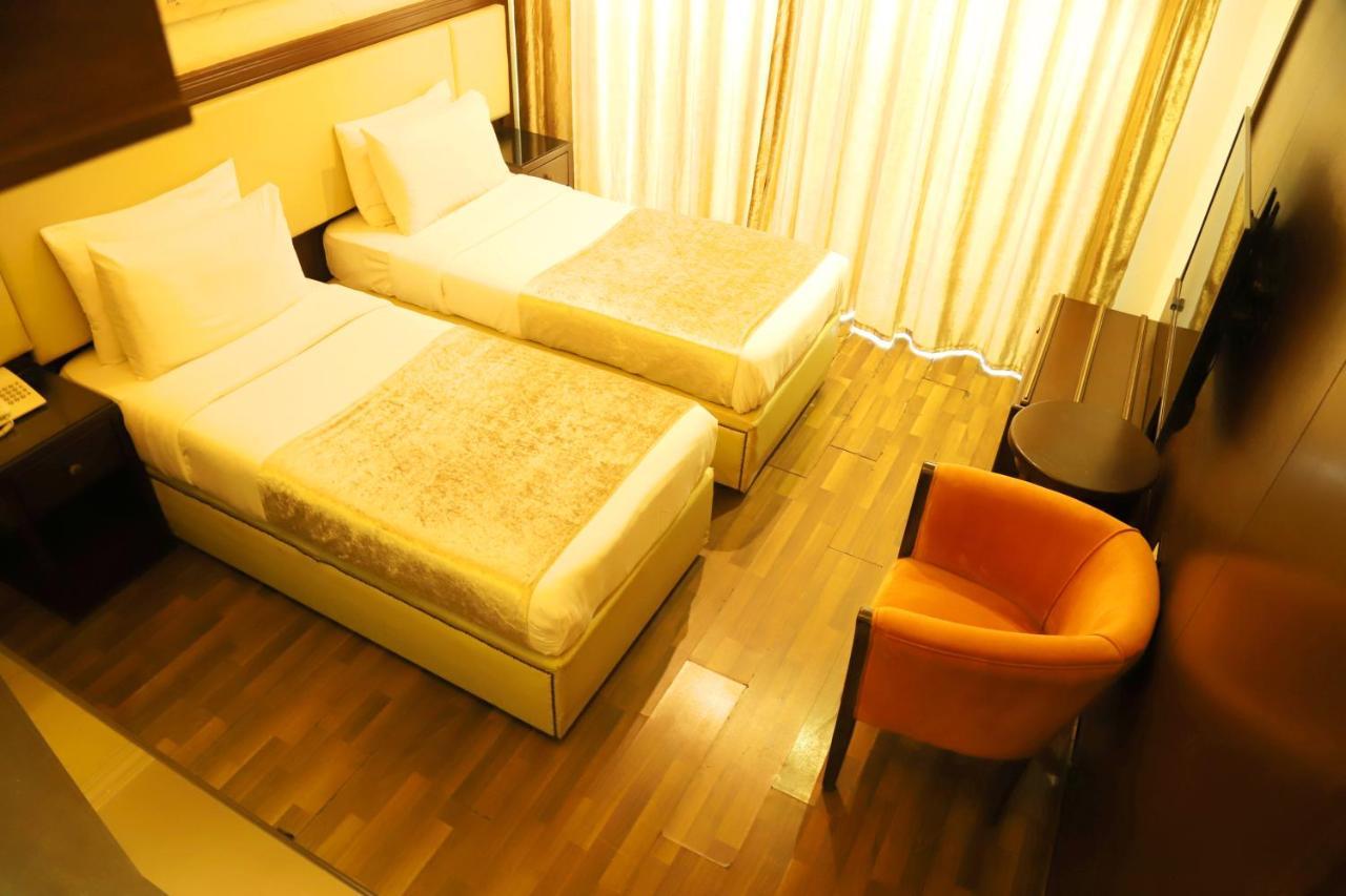 Royal Garden Hotel Бейрут Экстерьер фото