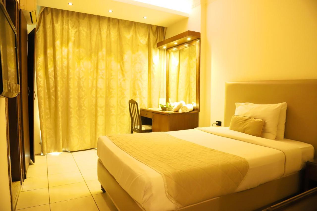 Royal Garden Hotel Бейрут Экстерьер фото
