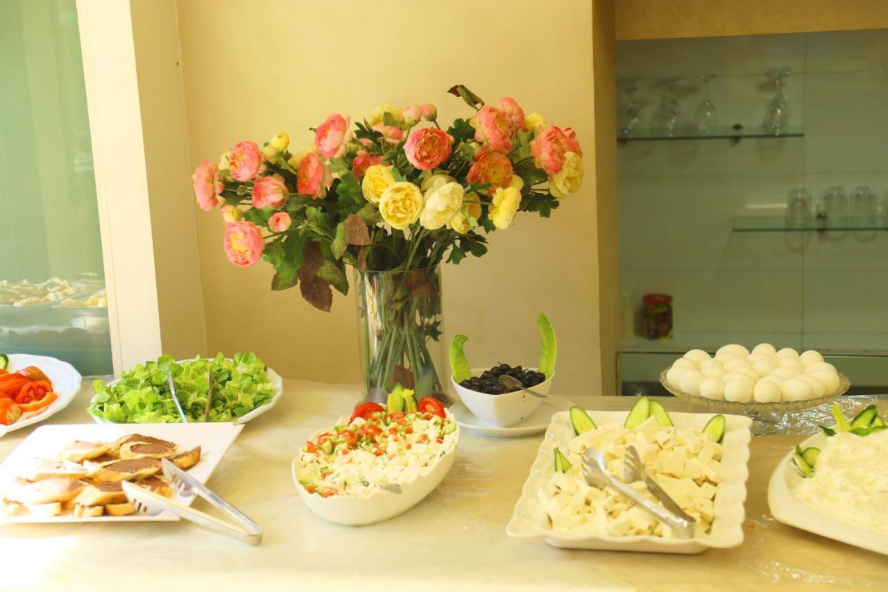 Royal Garden Hotel Бейрут Экстерьер фото